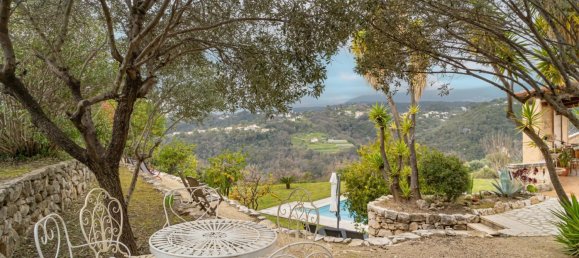 4 bedrooms Villa in Cagnes-sur-Mer, France No. 190759 2