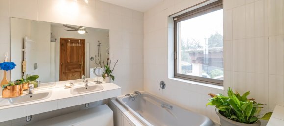 4 bedrooms Villa in Cagnes-sur-Mer, France No. 190759 37