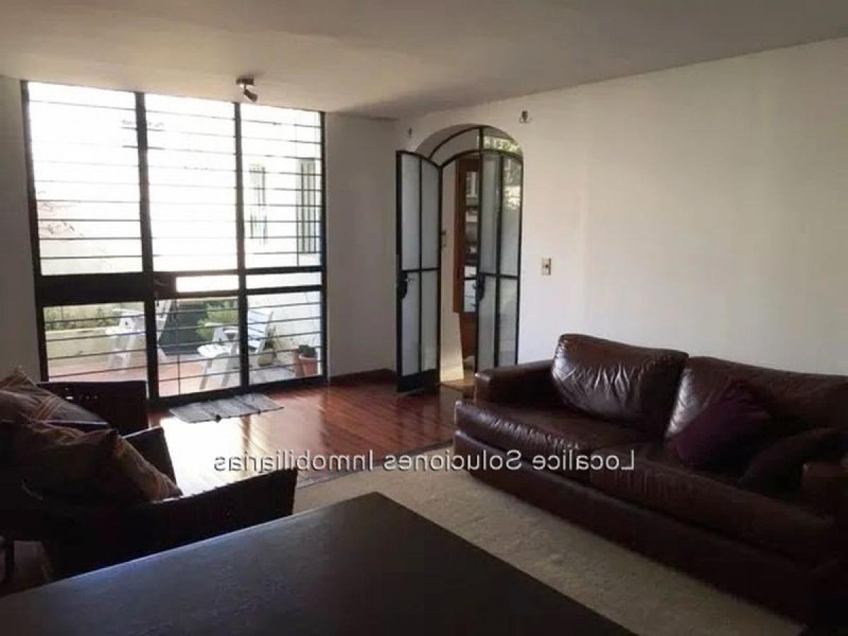 2 bedrooms House in Montevideo, Uruguay No. 4723