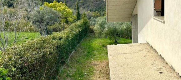 6 rooms House in Treglio, Italy No. 67605 39