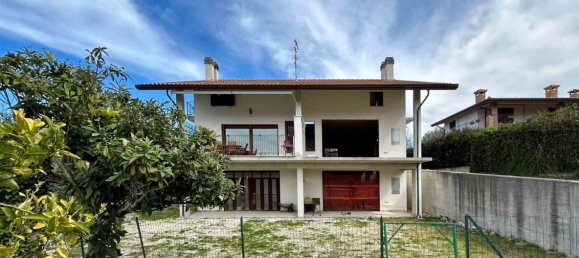 6 rooms House in Treglio, Italy No. 67605 4