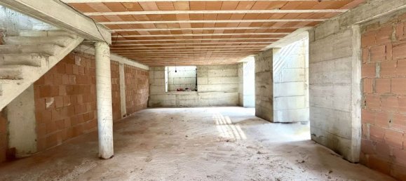 6 rooms House in Treglio, Italy No. 67605 49