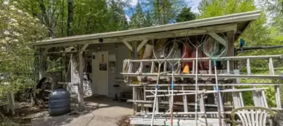 4 bedrooms House in Mission, Canada No. 1619 11