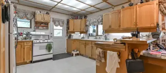 4 bedrooms House in Mission, Canada No. 1619 5