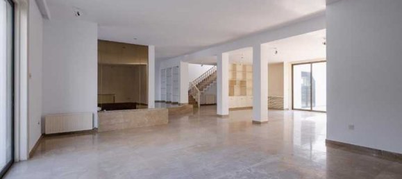 6 bedrooms House in Strovolos, Cyprus No. 10791 8