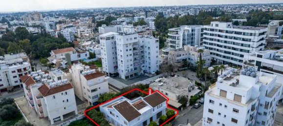 6 bedrooms House in Strovolos, Cyprus No. 10791 3