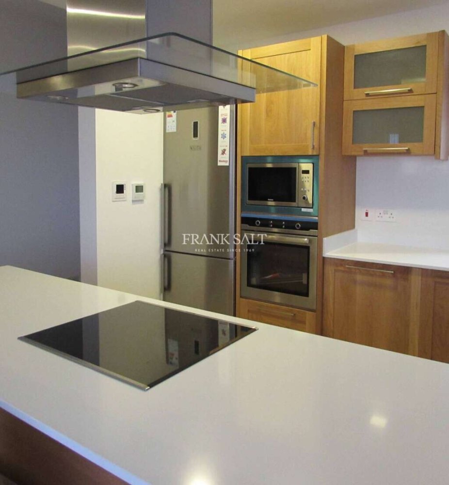 Apartamento T3 em Saint Julian's, Malta N.º 3936