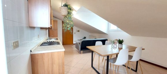 2 Schlafzimmer Penthouse in Jesolo, Italy, Nr. 320607 3