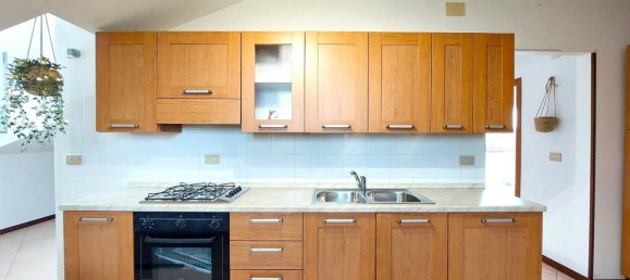 2 Schlafzimmer Penthouse in Jesolo, Italy, Nr. 320607 9