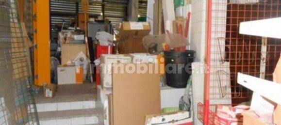 111m² Commercial property in Pomezia, Italy No. 333994 16