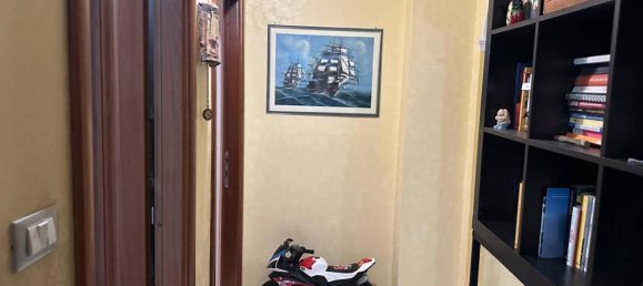 Квартира с 6 комнатами в Генуя, Италия № 32565 8