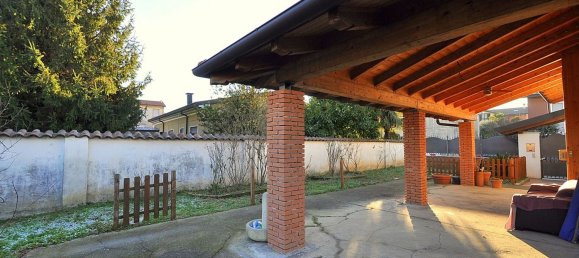 8 rooms Villa in Inveruno, Italy No. 20346 10