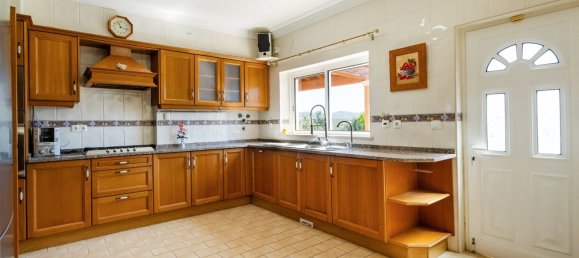 4 bedrooms House in Faro, Portugal No. 122331 12