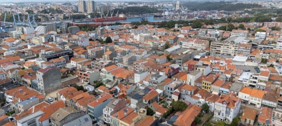 بناية في Matosinhos, Portugal 242متر مربع رقم 88316 22