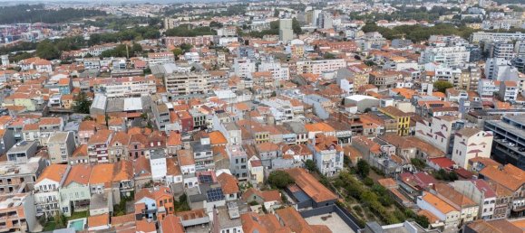 بناية في Matosinhos, Portugal 242متر مربع رقم 88316 21