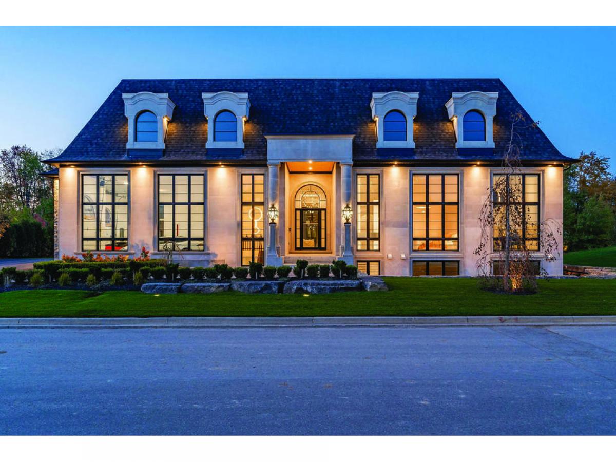 5 bedrooms House in Puslinch, Canada No. 572