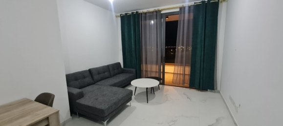 Apartamento de 3 dormitorios en Larnaca, Cyprus No. 26484 2