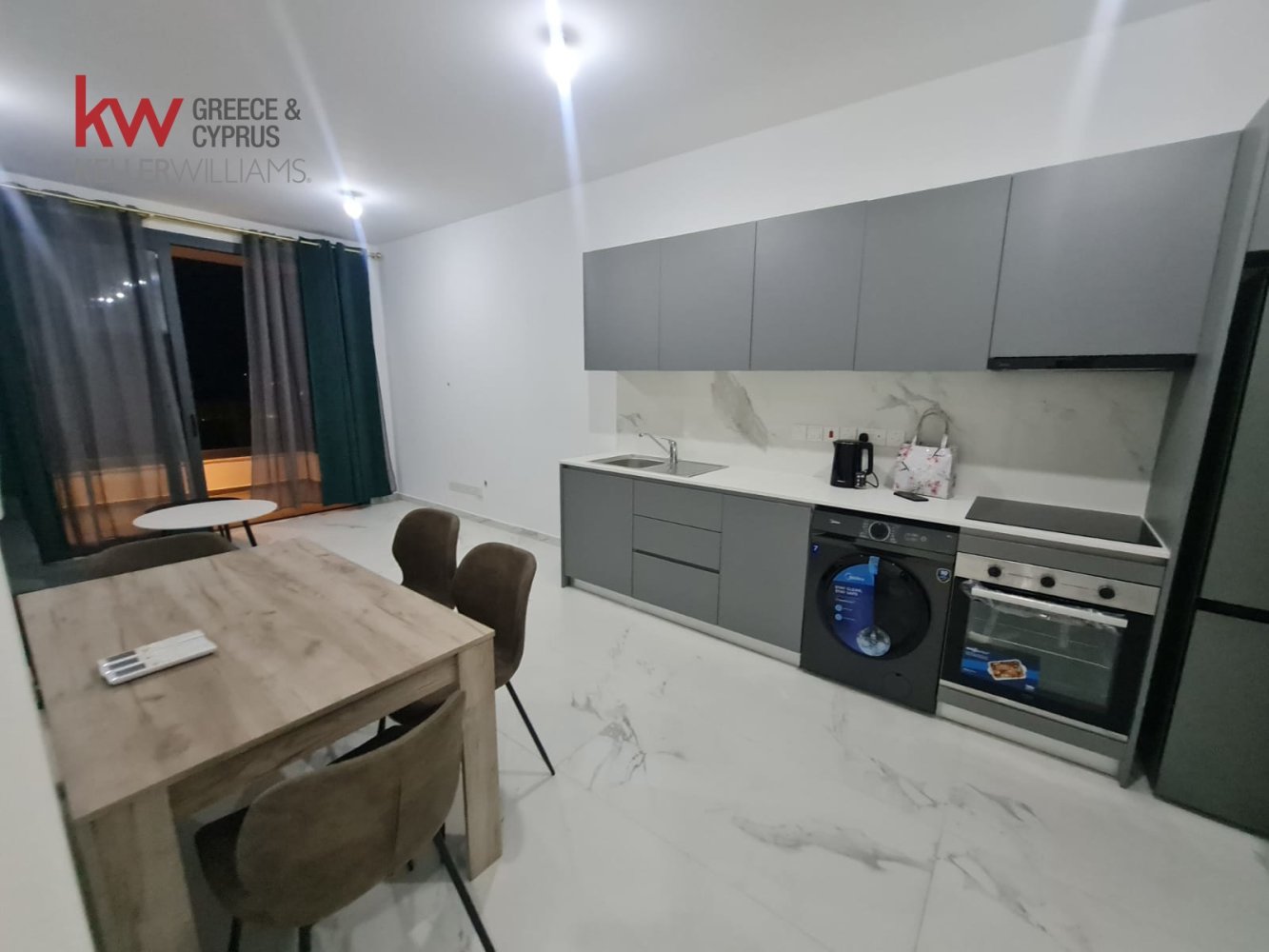 3 bedrooms Apartment in Larnaca, Cyprus No. 26484