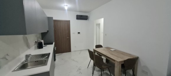 Apartamento de 3 dormitorios en Larnaca, Cyprus No. 26484 3