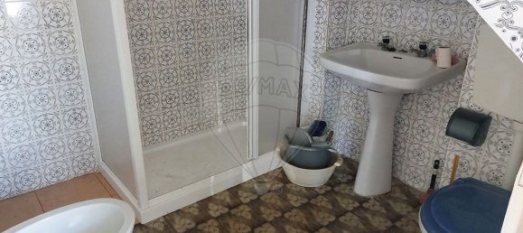 3 bedrooms House in Comenda, Portugal No. 17828 3