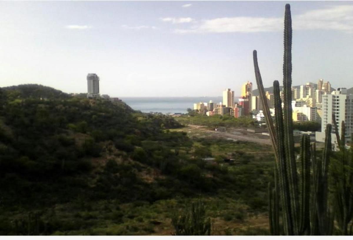  قطعة أرض في Guadalajara de Buga, Colombia رقم 172