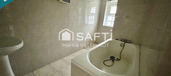 2 Schlafzimmer Haus in Bogny-sur-Meuse, France, Nr. 234201 8