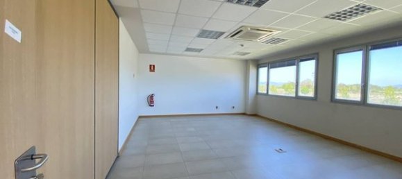 Büro in Chartered Community of Navarre, Spain 621m², Nr. 87328 3