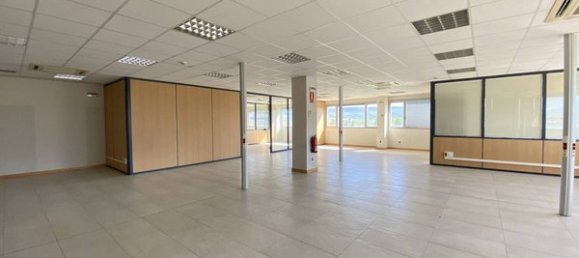 Büro in Chartered Community of Navarre, Spain 621m², Nr. 87328 26