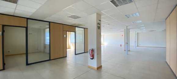 Büro in Chartered Community of Navarre, Spain 621m², Nr. 87328 24