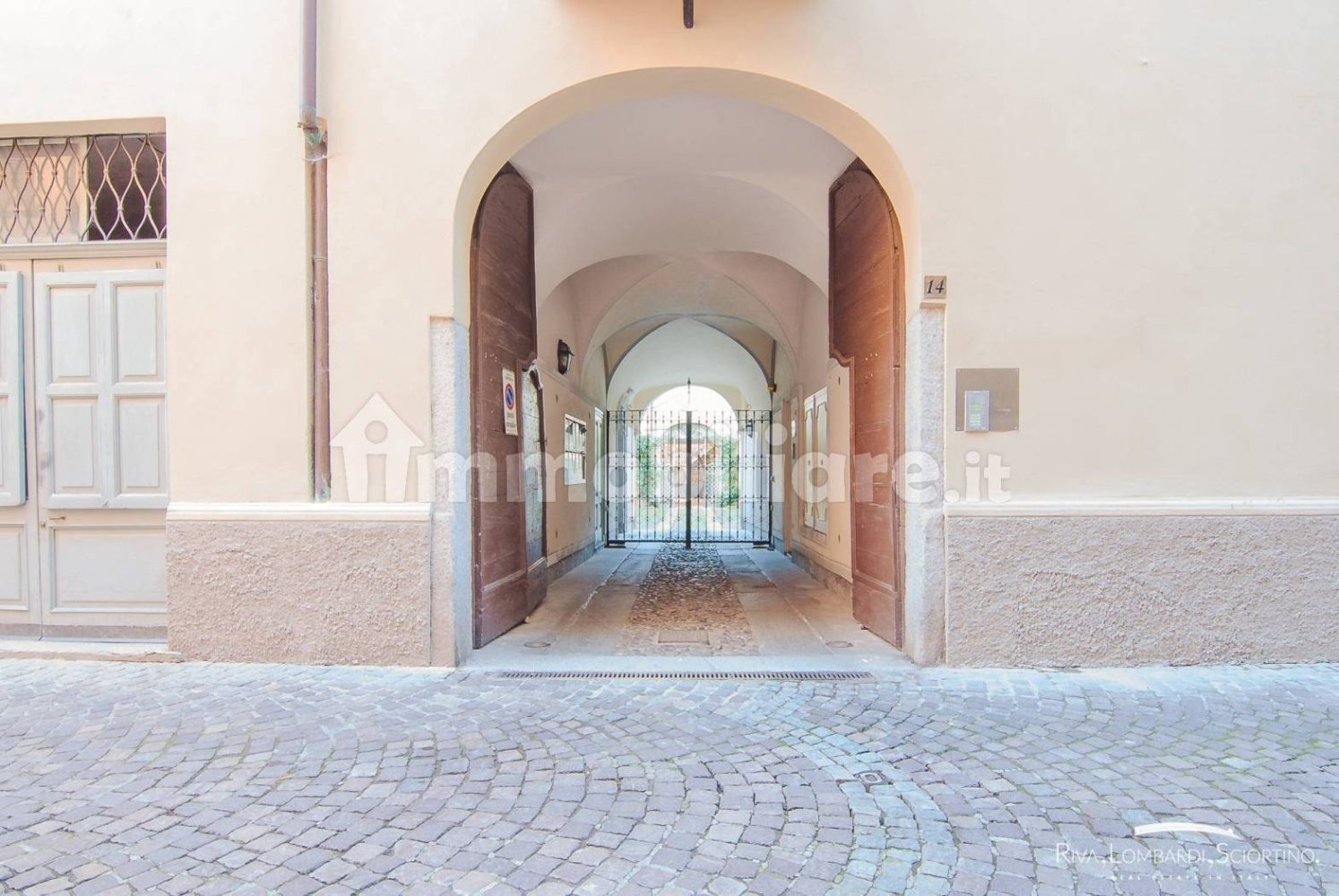 Escritório de 5 divisões em Tortona, Italy N.º 85611