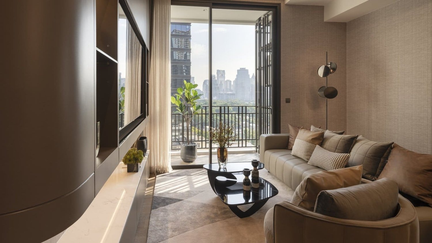 Apartamento com 2 quartos em condomínio em Muniq Langsuan Bangkok, Thailand N.º 28307