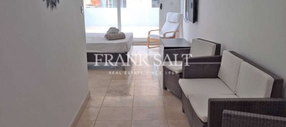 2 bedrooms Penthouse in Saint Julian's, Malta No. 3898 3