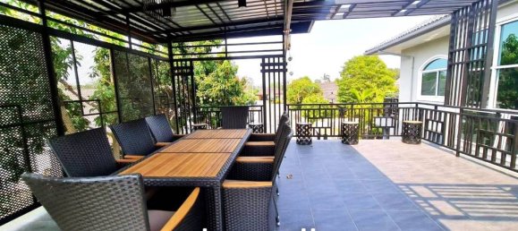 5 غرف نوم مقهى / مطعم في Bang Lamung, Thailand رقم 15449 4