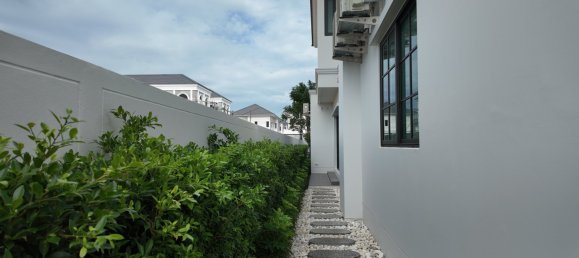 4 bedrooms Villa for sale in Pattaya, Chonburi, Eastern Thailand, Thailand № 69302 5