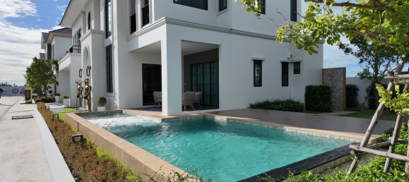 4 bedrooms Villa for sale in Pattaya, Chonburi, Eastern Thailand, Thailand № 69302 2