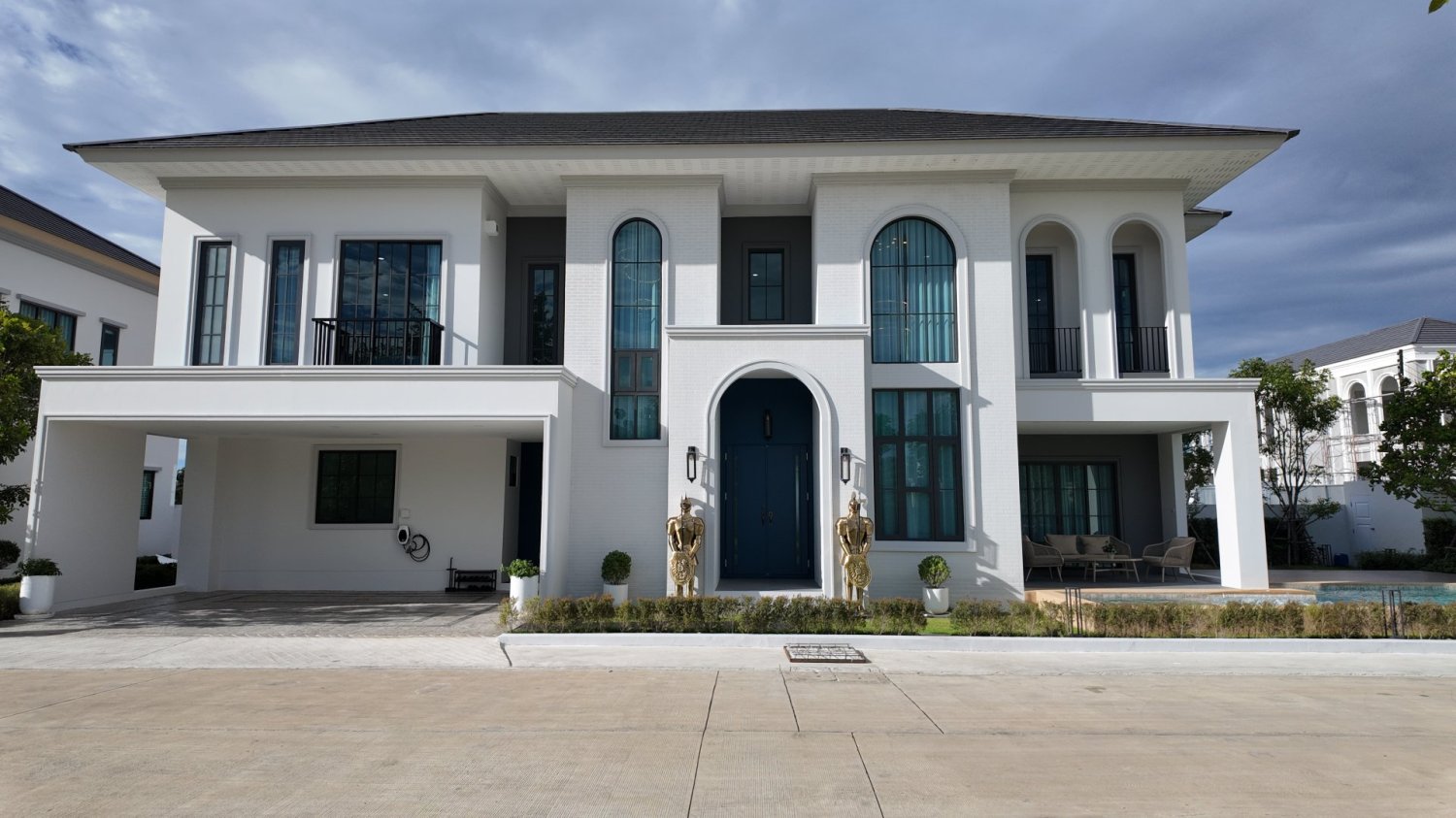 4 bedrooms Villa for sale in Pattaya, Chonburi, Eastern Thailand, Thailand № 69302