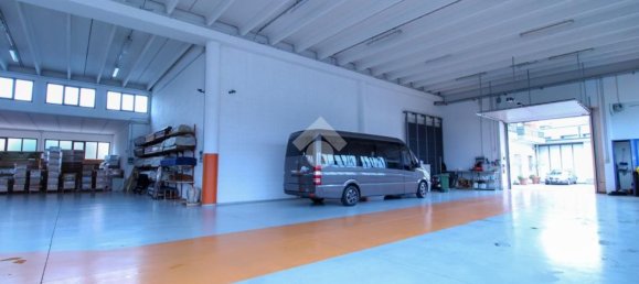 Armazém em Sirtori, Italy 1500 m² N.º 159921 11