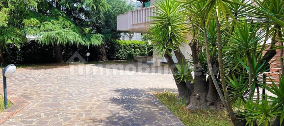 2 bedrooms Villa in Castellana Grotte, Italy No. 151371 2