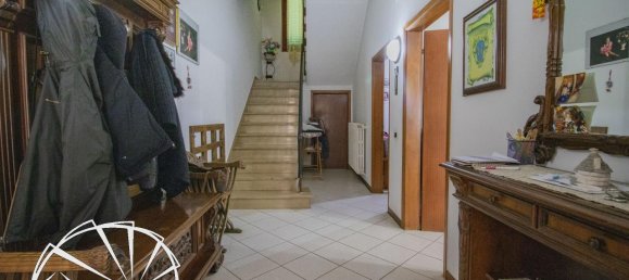 4 rooms House in Montemurlo, Italy No. 19281 26