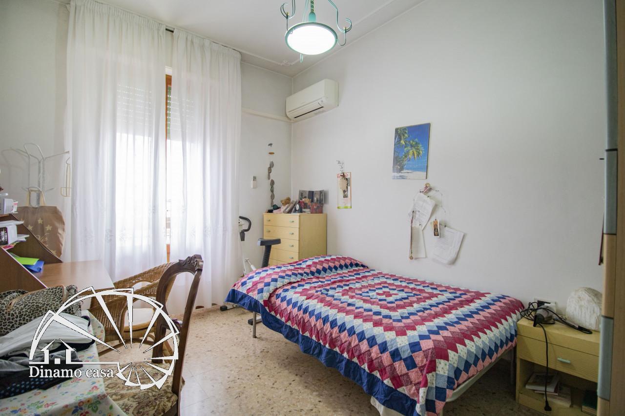 4 rooms House in Montemurlo, Italy No. 19281