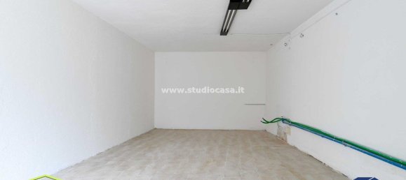 2-salle Propriété commerciale à Cavernago, Italy No. 82027 11