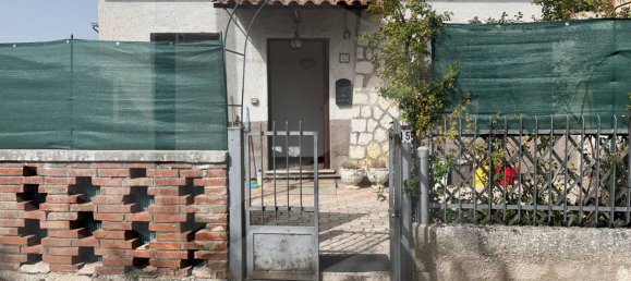 4غرفة شقة في Avezzano, Italy رقم 22642 47