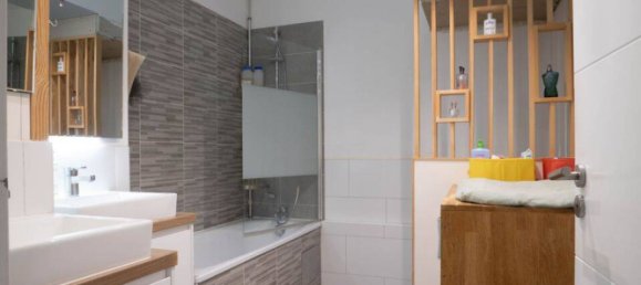 3 bedrooms Apartment in Bobigny, France No. 327042 7