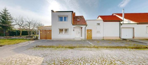 2 bedrooms Townhouse in Salzlandkreis, Germany No. 285901 2