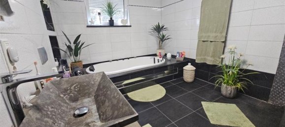 Apartamento de 3 dormitorios en Dresden, Germany No. 267781 3