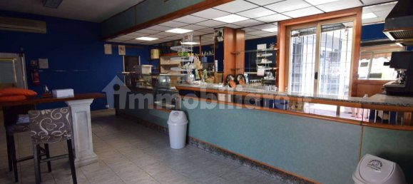 4 rooms Commercial property in Pescara, Italy No. 310189 9