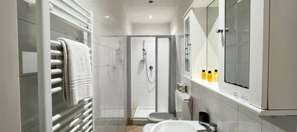 1 bedroom Apartment in Florence, Italy No. 196111 8