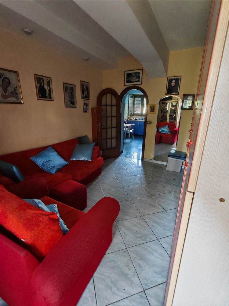 Apartamento de 2 habitaciónes en Messina, Italy No. 271721