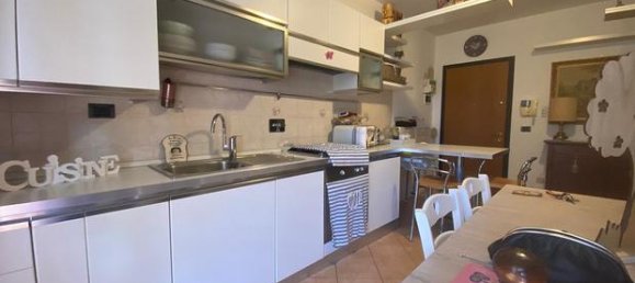 Apartamento de 2 divisões em Reggio Emilia, Italy N.º 303377 3