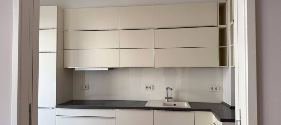 4 rooms Apartment in Berlin, Germany No. 24374 8